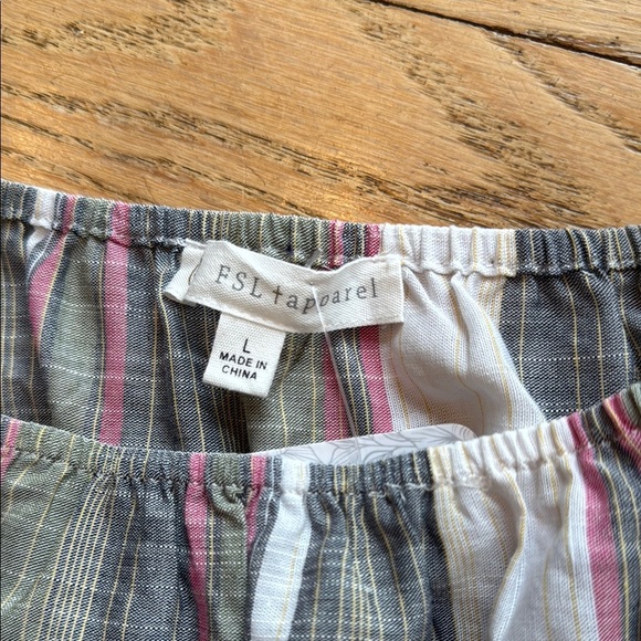 Off the shoulder top with tassels - Picture 3 of 8